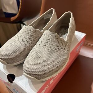 Skechers Taupe women Sneakers